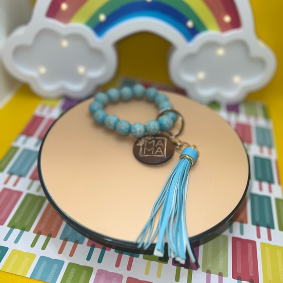 NWOT - Turquoise Wood Bead Bracelet Keychain! - Picture 2 of 3